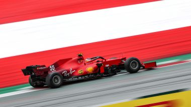 F1 GP Austria 2021, Spielberg: Carlos Sainz (Scuderia Ferrari) con gomme Pirelli Test