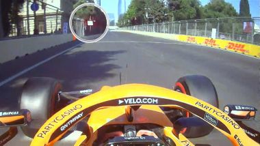F1 GP Azerbaijan 2021, Baku: Lando Norris (McLaren) non entra in pit-lane nonostante la bandiera rossa