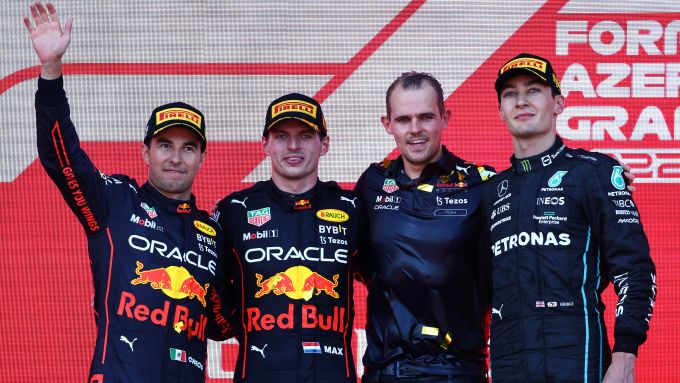 F1 GP Azerbaijan 2022, Baku: Il podio con Verstappen, Perez (Red Bull) e Russell (Mercedes)
