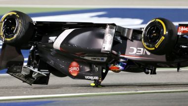 F1 GP Bahrain 2014, Sakhir: il clamoroso incidente di Esteban Gutierrez (Sauber) 