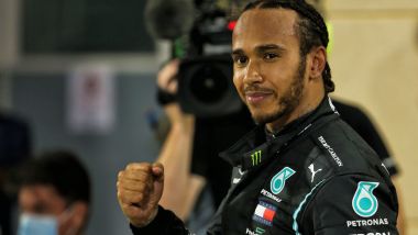 F1 GP Bahrain 2020, Sakhir: Lewis Hamilton (Mercedes AMG F1) esulta dopo la vittoria
