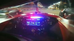 F1 Bahrain, il duello Leclerc-Verstappen visto dalla helmet cam 