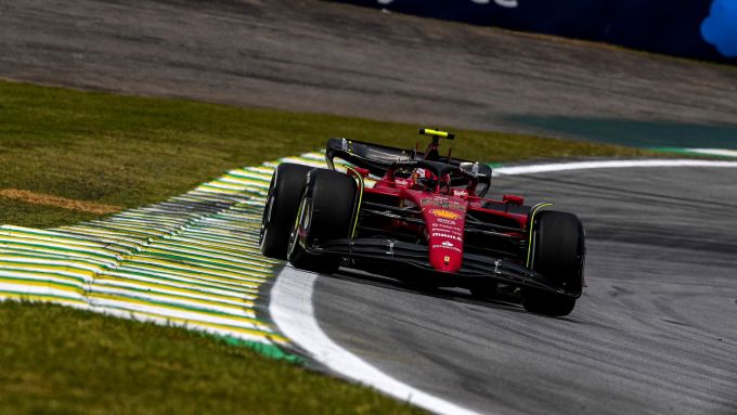 F1 GP Brasile 2022, Interlagos: Carlos Sainz (Scuderia Ferrari) | Foto: Twitter @ScuderiaFerrari