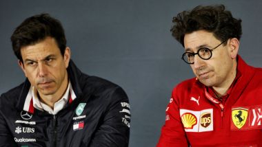 F1 GP Cina 2019, Shanghai: Toto Wolff (Mercedes) e Mattia Binotto (Ferrari) 