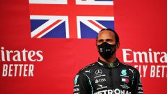 Hamilton loda Wolff e spaventa la Mercedes