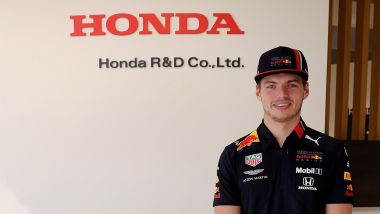 F1 GP Giappone 2019, Max Verstappen (Red Bull) in visita alla sede Honda