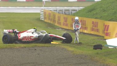 F1 GP Giappone 2022, Suzuka: Mick Schumacher a muro dopo la bandiera a scacchi delle PL1 | Foto: Twitter: @F1