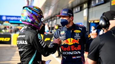 F1 GP Gran Bretagna 2021, Silverstone: Max Vertsappen (Red Bull) e Lewis Hamilton (Mercedes)