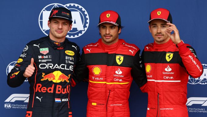 F1 GP Gran Bretagna 2022, Silverstone: Carlos Sainz e Charles Leclerc (Ferrari) con Max Verstappen (Red Bull)