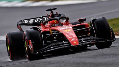 F1 GP Gran Bretagna 2023, Silverstone: Charles Leclerc (Scuderia Ferrari) in pista con le gomme d'asciutto sul bagnato