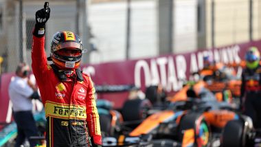 F1 GP Italia 2023, Monza: Carlos Sainz (Scuderia Ferrari) esulta per la pole position