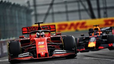 F1 GP Messico 2019, Città del Messico: Sebastian Vettel (Ferrari) e Max Verstappen (Red Bull)