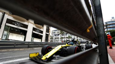 F1 GP Monaco 2019, Monte Carlo: Daniel Ricciardo (Renault) sfreccia tra i muretti del Principato