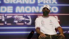 Hamilton spiega la sua "mentalità da maratona"