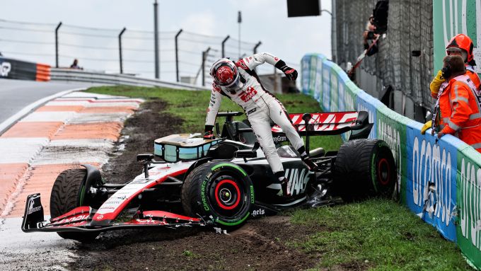 F1 GP Olanda 2023, Zandvoort: L'incidente di Kevin Magnussen (Haas F1 Team) nelle PL3