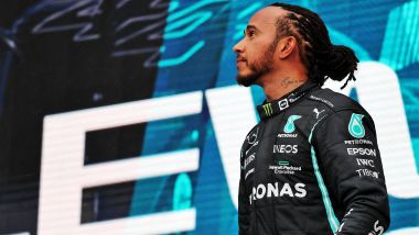 F1 GP Russia 2021, Sochi: Lewis Hamilton (Mercedes AMG F1) festeggia le 100 vittorie sul podio