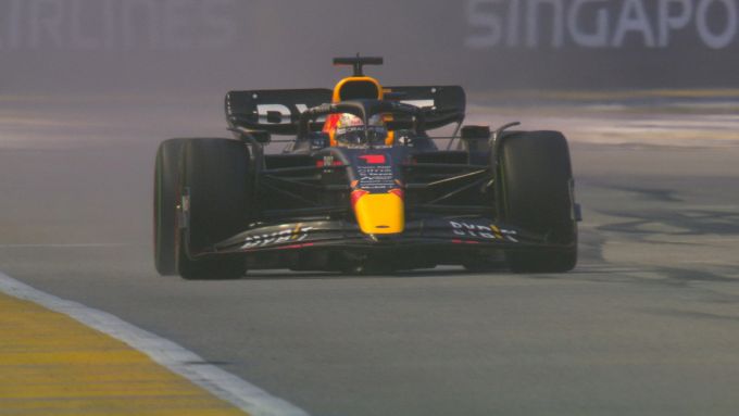 F1 GP Singapore 2022, Marina Bay: Max Verstappen (Red Bull Racing) | Foto: Twitter @F1