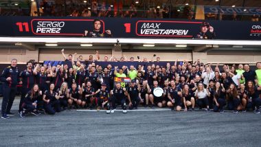 F1 GP Spagna 2023, Barcellona: la festa del team Red Bull Racing per la vittoria di Max Verstappen
