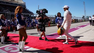 F1 GP Stati Uniti 2017, Austin: Lewis Hamilton (Mercedes AMG F1) entra in pista