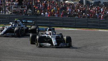 F1, GP Stati Uniti 2019: la lotta tra Lewis Hamilton e Valtteri Bottas (Mercedes)