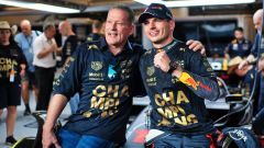 Verstappen: "Servirà tempo ai team che non erano veloci nel 2022"