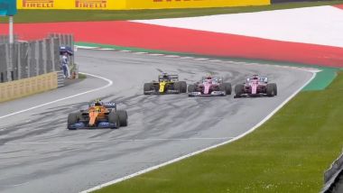 F1 GP Stiria 2020, Red Bull Ring: Perez (Racing Point) taglia il traguardo con l'auto molto danneggiata