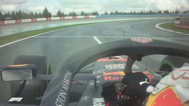F1 GP Turchia 2020, Istanbul: Max Verstappen (Red Bull Racing) tocca la linea bianca in uscita box