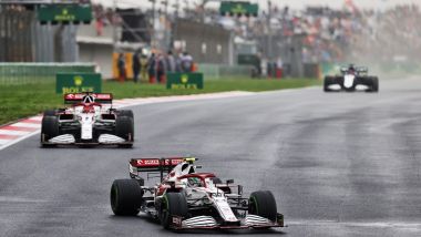 F1, GP Turchia 2021: le Alfa Romeo di Giovinazzi e Raikkonen