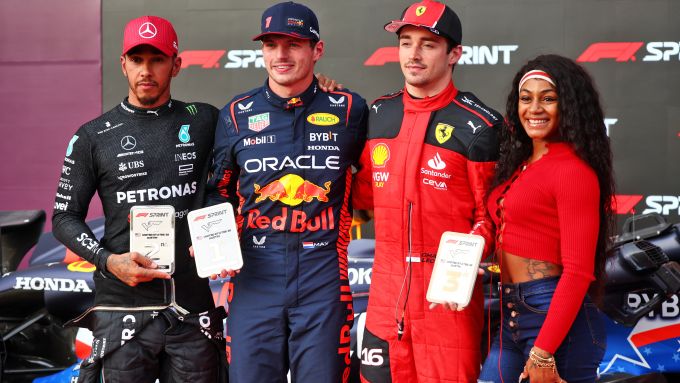F1 GP Usa 2023, Austin: il podio Sprint con Max Verstappen (Red Bull), Lewis Hamilton (Mercedes) e Charles Leclerc (Ferrari)