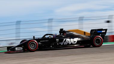 F1: la Haas VF-19 guidata da Romain Grosjean nel 2019
