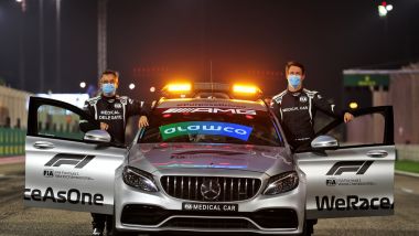 F1: la Medical Car con il pilota Alan van der Merwe e il medico Ian Roberts