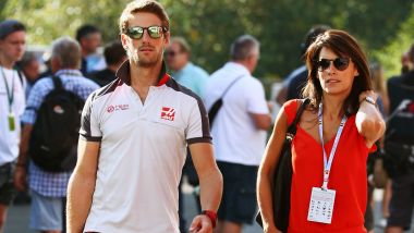 F1: Romain Grosjean con la moglie Marion
