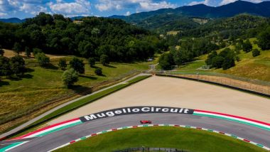 F1: veduta aerea del circuito del Mugello durante il test della Ferrari