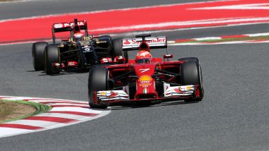 F1, winter test 2014: Kimi Raikkonen (Ferrari) e Pastor Maldonado (Lotus)