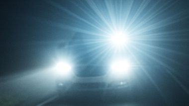 Fari accecanti: un incubo, per chi &egrave; astigmatico