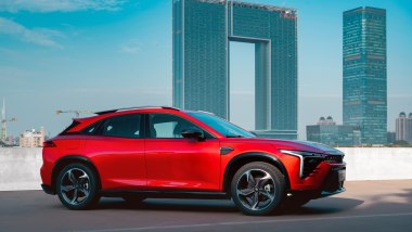 Fawcar debutta in Italia con cinque SUV : Bestune B70S