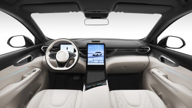 Fawcar debutta in Italia con cinque SUV : l'abitacolo del SUV plug-in hybrid Joyee S08