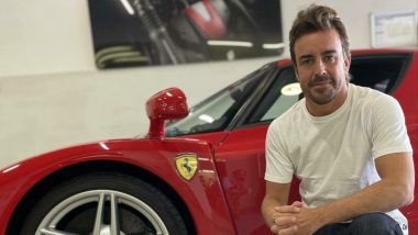 Fernando Alonso con la sua Ferrari Enzo