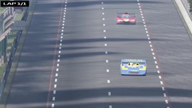 Ferrari 499P vs Porsche 917/30 Spyder a LeMans senza chicane