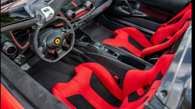 Ferrari 812 Competizione A: configurazione speciale per elevare la rarit&agrave; dell'auto