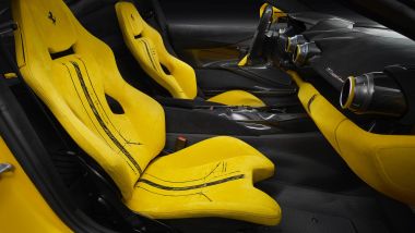 Ferrari 812 Competizione Tailor Made, gli interni