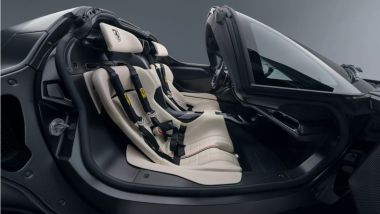 Ferrari Daytona SP3 by Novitec: l'abitacolo biposto può essere personalizzato a scelta