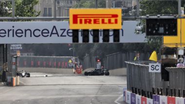 fF1 GP Azerbaijan 2021, Baku: l'incidente di Lance Stroll (Aston Martin Racing)
