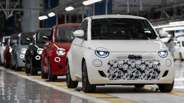 Fiat 500 Ibrida: produzione a Mirafiori, ma solo a fine 2025