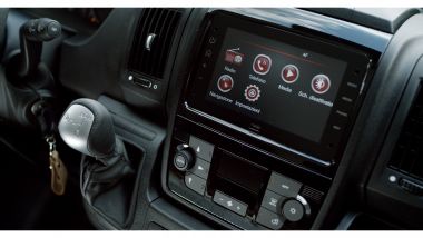 Fiat E-Ducato 2021, interni: il display centrale