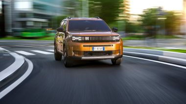 Fiat Grande Panda Hybrid, la prova dell'allestimento La Prima