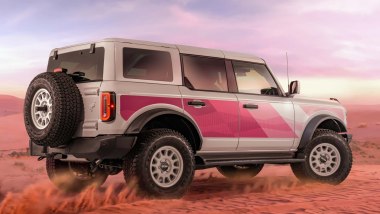 Ford Bronco Desert Rising Edition: svelato l'off-road americano realizzato in 1.000 esemplari