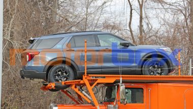 Ford Explorer Timberline, visuale laterale