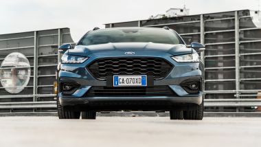Ford Mondeo 2020 Hybrid Wagon, il frontale