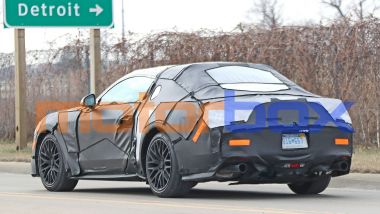 Ford Mustang 2024: visuale posteriore